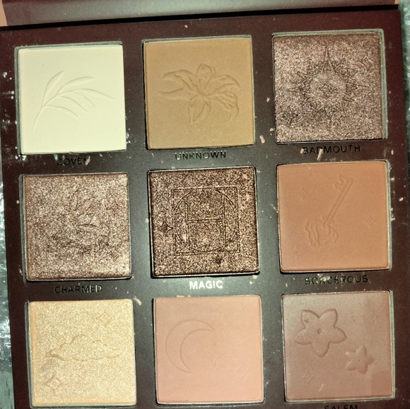 Hipdot Witchy Warms palette New with box - Picture 3 of 3